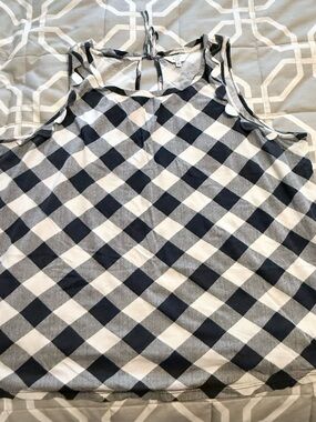 crown & ivy Black and White Gingham Sleeveless Tank